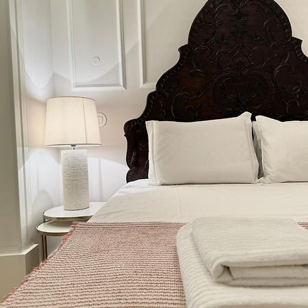 Quiet Luxury Room On Rua Augusta Lisbon Exterior photo