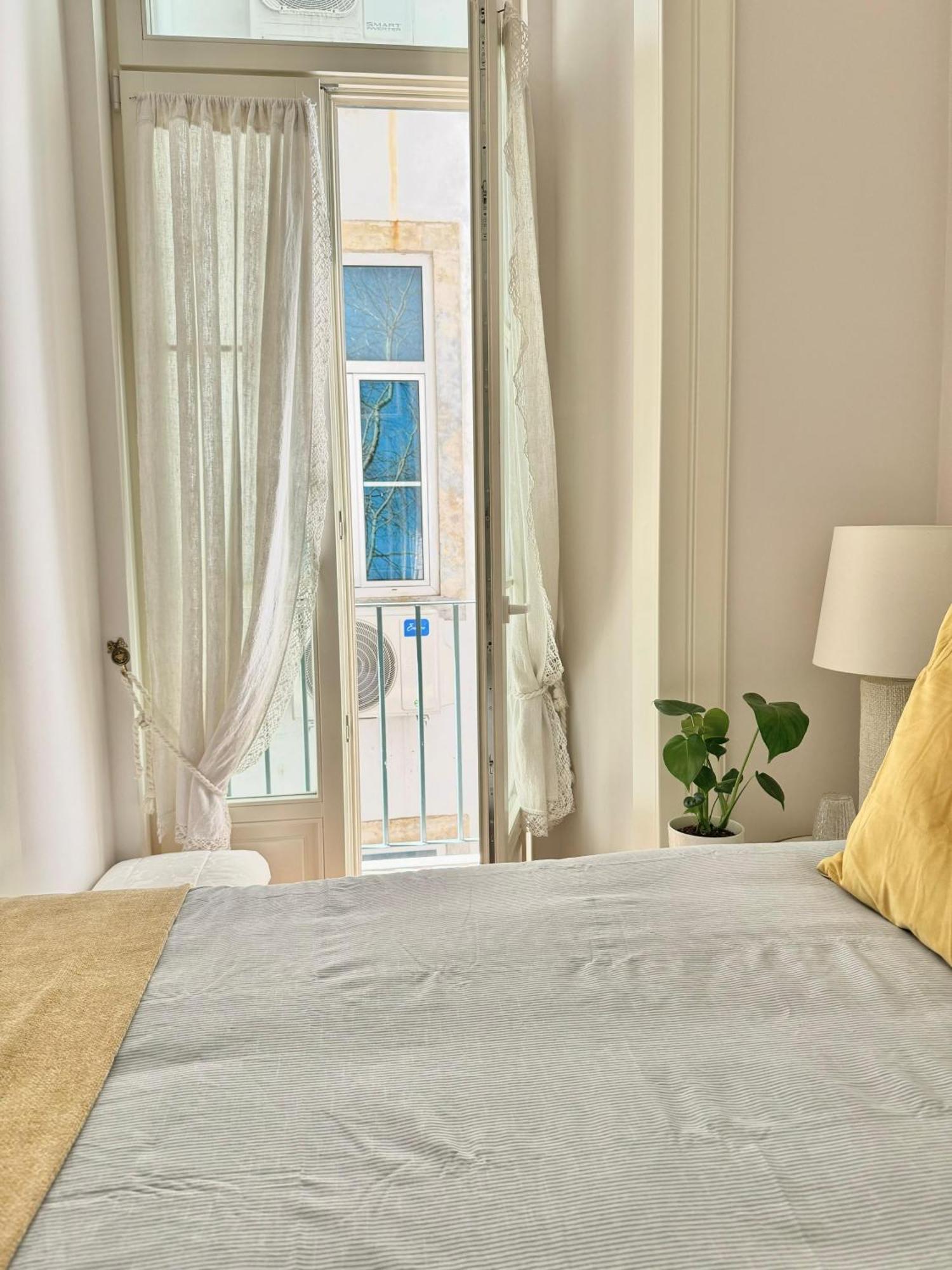 Quiet Luxury Room On Rua Augusta Lisbon Exterior photo